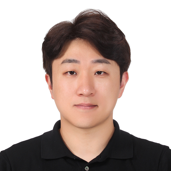 Seungmo Yoo, Electrode Director, OH  