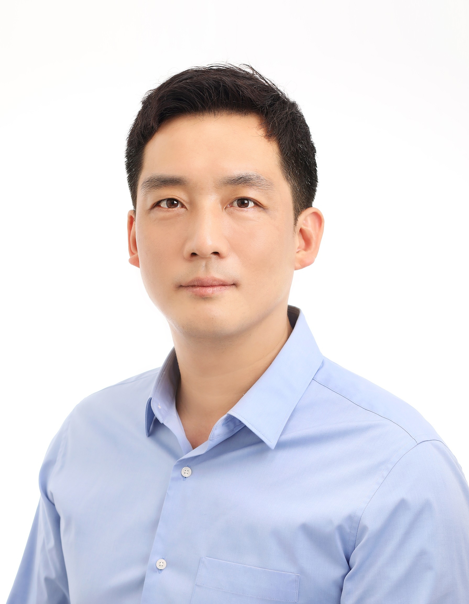 Hongchul Jang, Electrode Director 